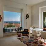 וילה Kubo Sea Views Luxury Escape