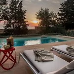 וילה Kubo Sea Views Luxury Escape לצ'ה
