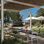Kubo Sea Views Luxury Escape *