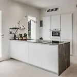 Kubo Sea Views Luxury Escape וילה