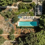 Kubo Sea Views Luxury Escape לצ'ה