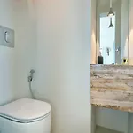 Kubo Sea Views Luxury Escape וילה
