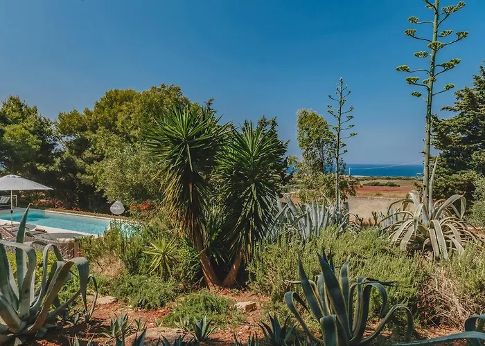 Kubo Sea Views Luxury Escape *