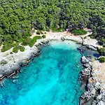 Vila Kubo Sea Views Luxury Escape *