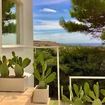 Vila Kubo Sea Views Luxury Escape *