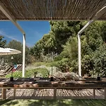Vila Kubo Sea Views Luxury Escape