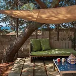 Kubo Sea Views Luxury Escape Λέτσε