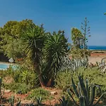 Kubo Sea Views Luxury Escape Vila